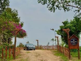 Midori Garden 3 Bedrooms Villa in Laos