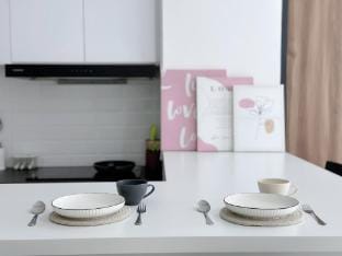 Armadale Residence Gala CIty 7pax with TV Box Apartment in Kuching