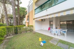Charming Apartment with Garden for Outdoor Relaxation Apartment in Bibione
