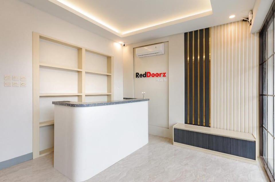RedDoorz Plus Near Kebun Raya Bogor Hotel in West Java