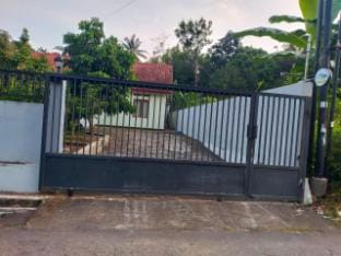 Rumah dekat Terminal Purworejo Vacation rental in Indonesia