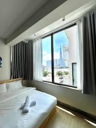 Stunning Studio with Sai Gon River views Vacation rental in Ho Chi Minh City