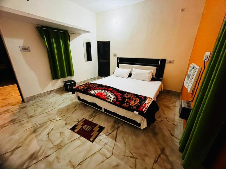 Goroomgo Rathore Paying Guest House Ayodhya Hotel in Uttar Pradesh