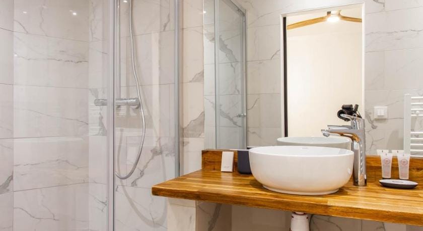 Luxurious apartment - 4BR/12P - Bastille/Voltaire Apartment in Paris