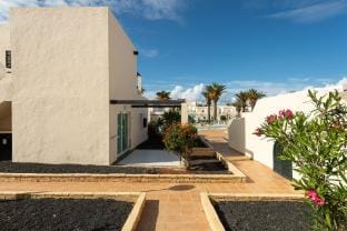 Apartment with terrace, swimming pool in Corralejo - Home For Guest Apartment in Corralejo