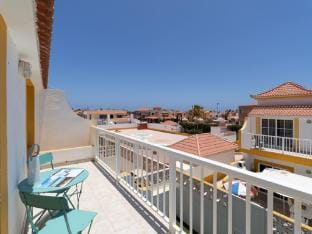 Modern Apartment with pool in El Castillo - Home For Guest Apartment in Castillo Caleta de Fuste