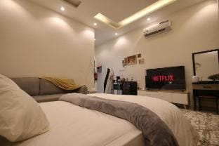Elegant and Comfortable Studio  أستديو راقي و مريح Vacation rental in Riyadh