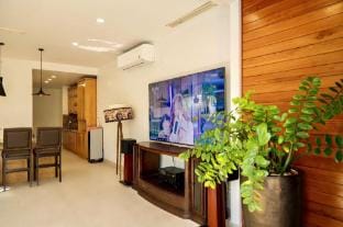 VILA 6 ROOM SÁT BIỂN LONG CUNG VŨNG TÀU,BEACHFRONT Villa in Vung Tau