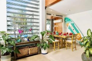 VILA 6 ROOM SÁT BIỂN LONG CUNG VŨNG TÀU,BEACHFRONT Villa in Vung Tau