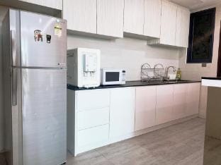 Vivacity Jazz Suite 4 3r2b 7pax with Netflix Apartment in Kuching