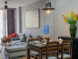 Ba Dinh- Big Business Apt near Daewoo & Lotte Mall Vacation rental in Hanoi