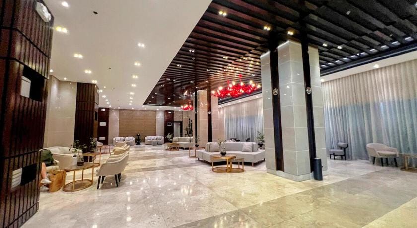 Modern Makati Condo with Parking & Cityscape View Apartment in Pasay
