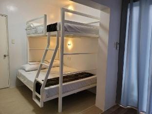 Marcelia’s Place - Private Villa with Pool and KTV Vacation rental in Region of Manila
