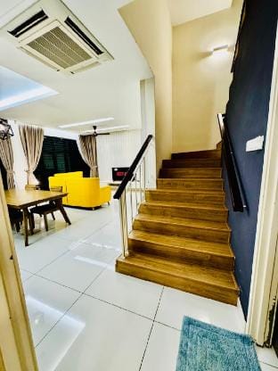 Perfect for Groups! 5BR Villa Near Beach BBQ 20Pax Vacation rental in Batu Ferringhi, Penang, Malaysia