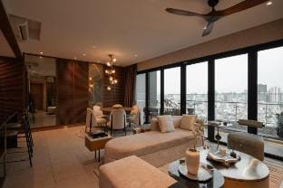 D1_Luxurious  Zenity Penthouse*4BRs_Pool/Gym/BBQ Apartment in Ho Chi Minh City