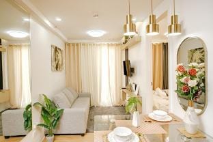 AR14 - 1BR Homish Hermit @Arezzo Vacation rental in Davao City