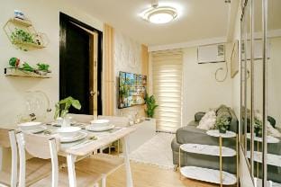 AR08 Smart Fully Furnished 1BR Condo Vacation rental in Davao City