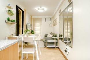 AR08 Smart Fully Furnished 1BR Condo Vacation rental in Davao City