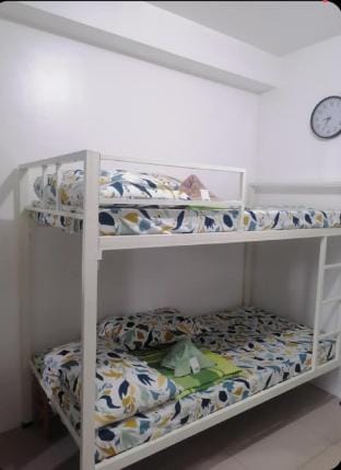 Spacy Unit  near SMX/MOA 1br Shore Tower C 143-9 Vacation rental in Pasay