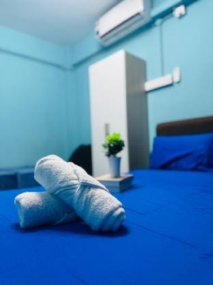 Charming 2BR for 5pax  Convenient Location by USM Vacation rental in George Town