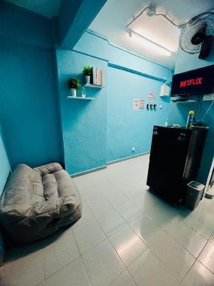 Budget-Friendly 1BR, Walk to USM 2pax aiport spice Vacation rental in George Town