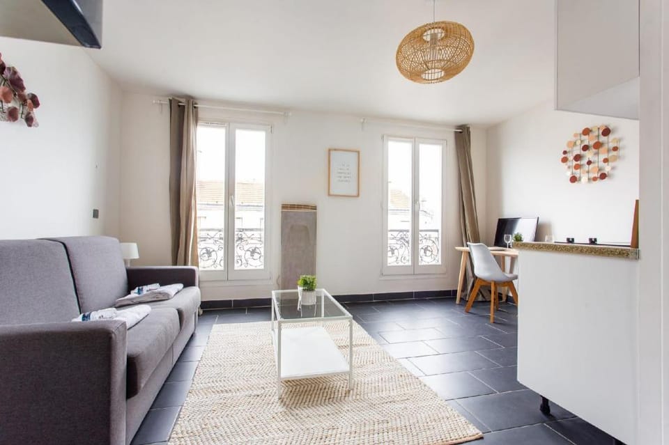 Magnificent studio - 2P - Pantin/Edouard Vaillant Hotel in Pantin
