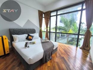 Grand Medini 6Pax Cozy Modern  Pool View BySTAY Vacation rental in Johor