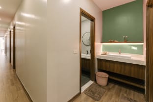 Apt4br,lift,staf247,streetview terrace,FlaxT5 Apartment in Hanoi