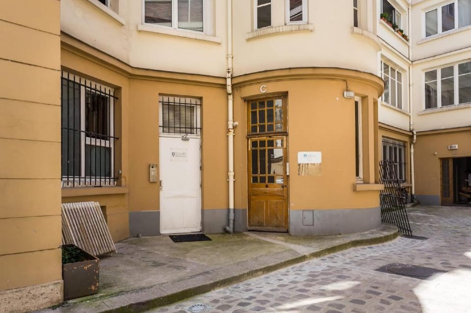 Spacious apartment - 2B/10P - AC - MARAIS Apartment in Paris