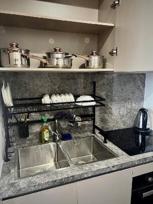 Serendipity Homestay Studio H2 Masteri view Vinuni Vacation rental in Laos