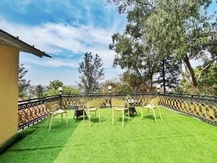 Triveni Stays BHH 4BHKwith Garden & Pool Panchgani Vacation rental in Maharashtra