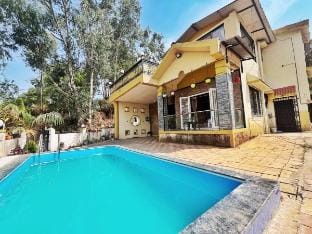 Triveni Stays BHH 4BHKwith Garden & Pool Panchgani Vacation rental in Maharashtra