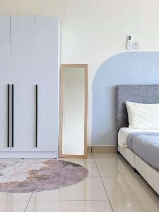 26# The Cloud Suite | Airy Grey Space | Near IKEA Vacation rental in Johor Bahru