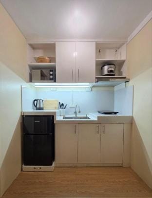 Urban Oasis for 7 with 200 mbps & Netflix Vacation rental in Pasig