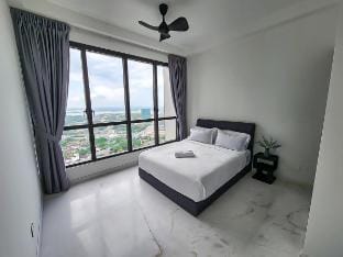 Sky88 Seaview 4BR Indoor Pool-Mahjong-Netflix Vacation rental in Johor Bahru