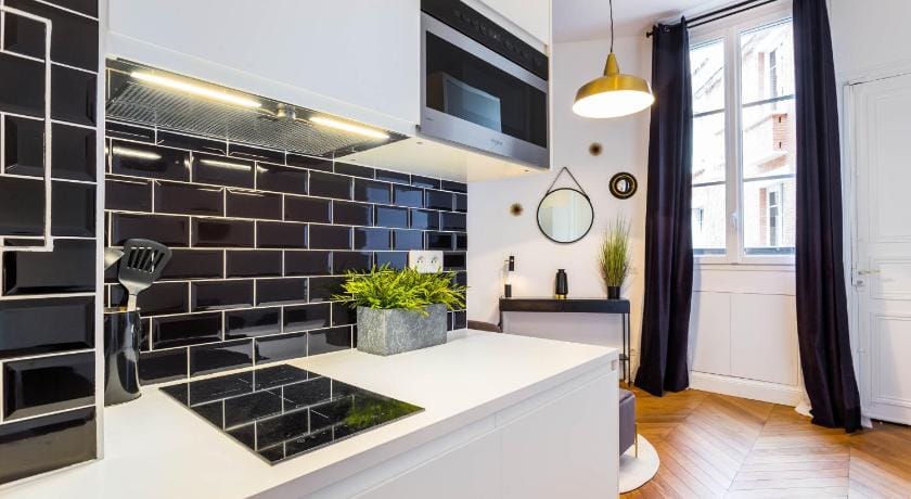Elegant studio - 2P - TrocadÃ©ro / Eiffel Tower Apartment in Paris