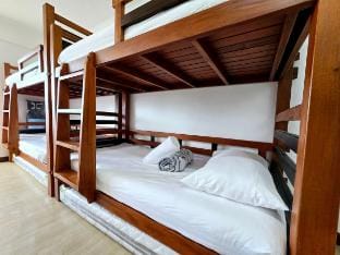 Unit 747 Premium Condo at Albergo, Baguio Apartment in Baguio