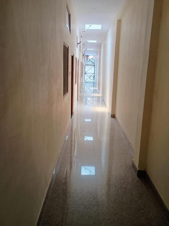 Goroomgo Ajay palace Ayodhya Hotel in Uttar Pradesh