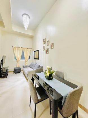 * *36 Executive Garden Suite Vacation rental in Iloilo City