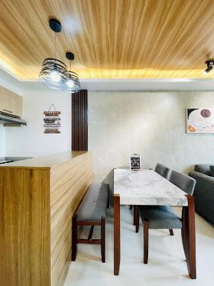 * * WV 20 Smooth Space Minimalist Apartment Vacation rental in Iloilo City