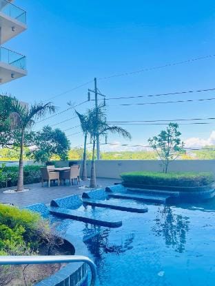 * *14 Skyline Serenity Apartment in Iloilo City