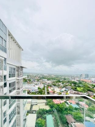 * *14 Skyline Serenity Apartment in Iloilo City