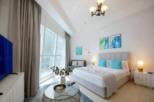 Breathtaking Views  High Floor near metro  station Vacation rental in Dubai