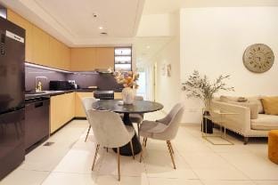 Stylish 3BR in BurjCrown Balcony & HighEnd Comfort Vacation rental in Dubai