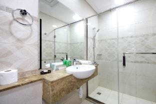 Beautiful Studio Apt in BusinessBay close to Metro Vacation rental in Dubai