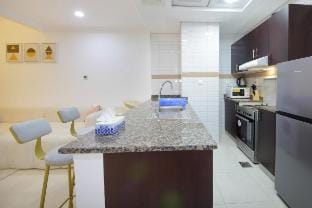 Gorgeous Studio Apt close to Business Bay Metro Vacation rental in Dubai