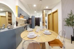 Lux 1BR Apt w/ BurjKhalifa Views in DowntownDubai Vacation rental in Dubai
