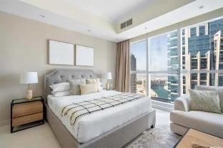 Luxury Studio Apartment With Canal View & Seaview Vacation rental in Dubai