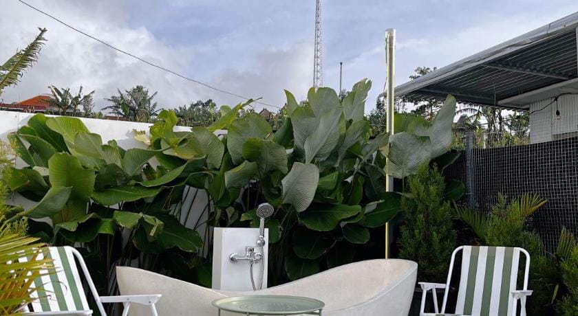 Querencia Farm & Cabin Farm Stay in Bali