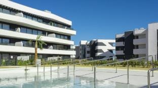 Luxury Apartment with Garden in Higueron Apartment in Fuengirola